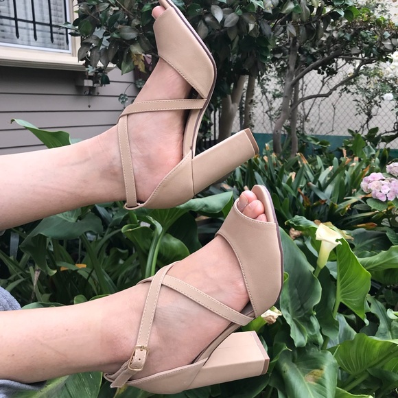 New Open CrissCross chunky last one make offer! - Picture 3 of 8